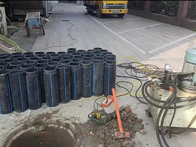 平昌PE置换管厂家 DN315置换管 非开挖管短管置换